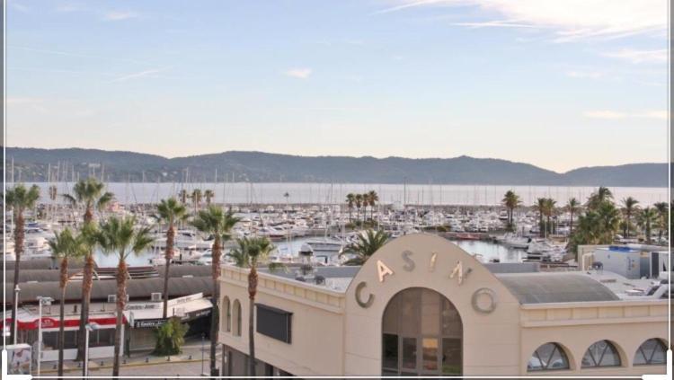 Sea View Cottage: Equipped For 4 With Pool, A/c, Wi-fi & Bikes *