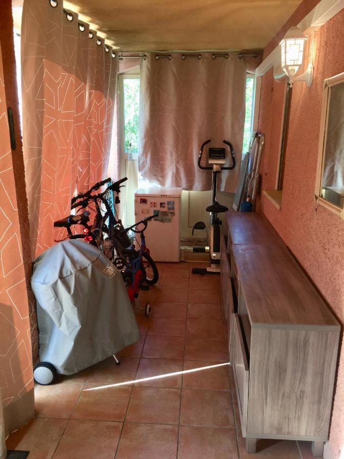 Apartment Sea View Cottage: Equipped For 4 With Pool, A/c, Wi-fi & Bikes