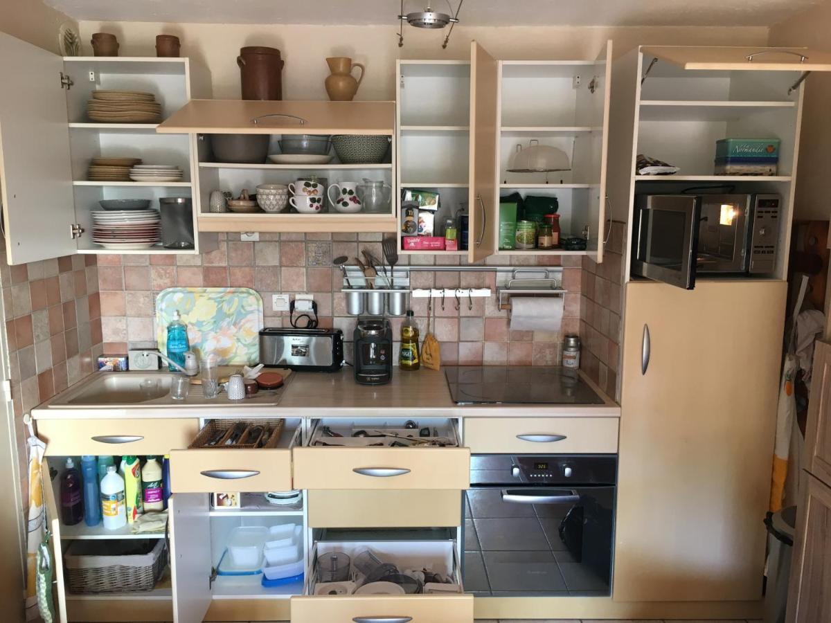 Sea View Cottage: Equipped For 4 With Pool, A/c, Wi-fi & Bikes Apartment *