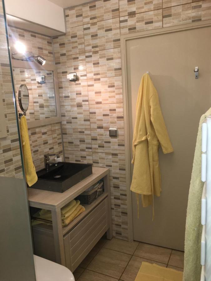 Sea View Cottage: Equipped For 4 With Pool, A/c, Wi-fi & Bikes Cavalaire-sur-Mer