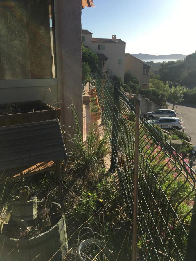 Sea View Cottage: Equipped For 4 With Pool, A/c, Wi-fi & Bikes *