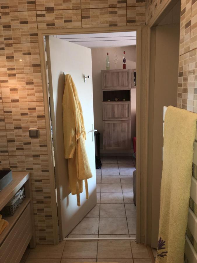 Sea View Cottage: Equipped For 4 With Pool, A/c, Wi-fi & Bikes Apartment *